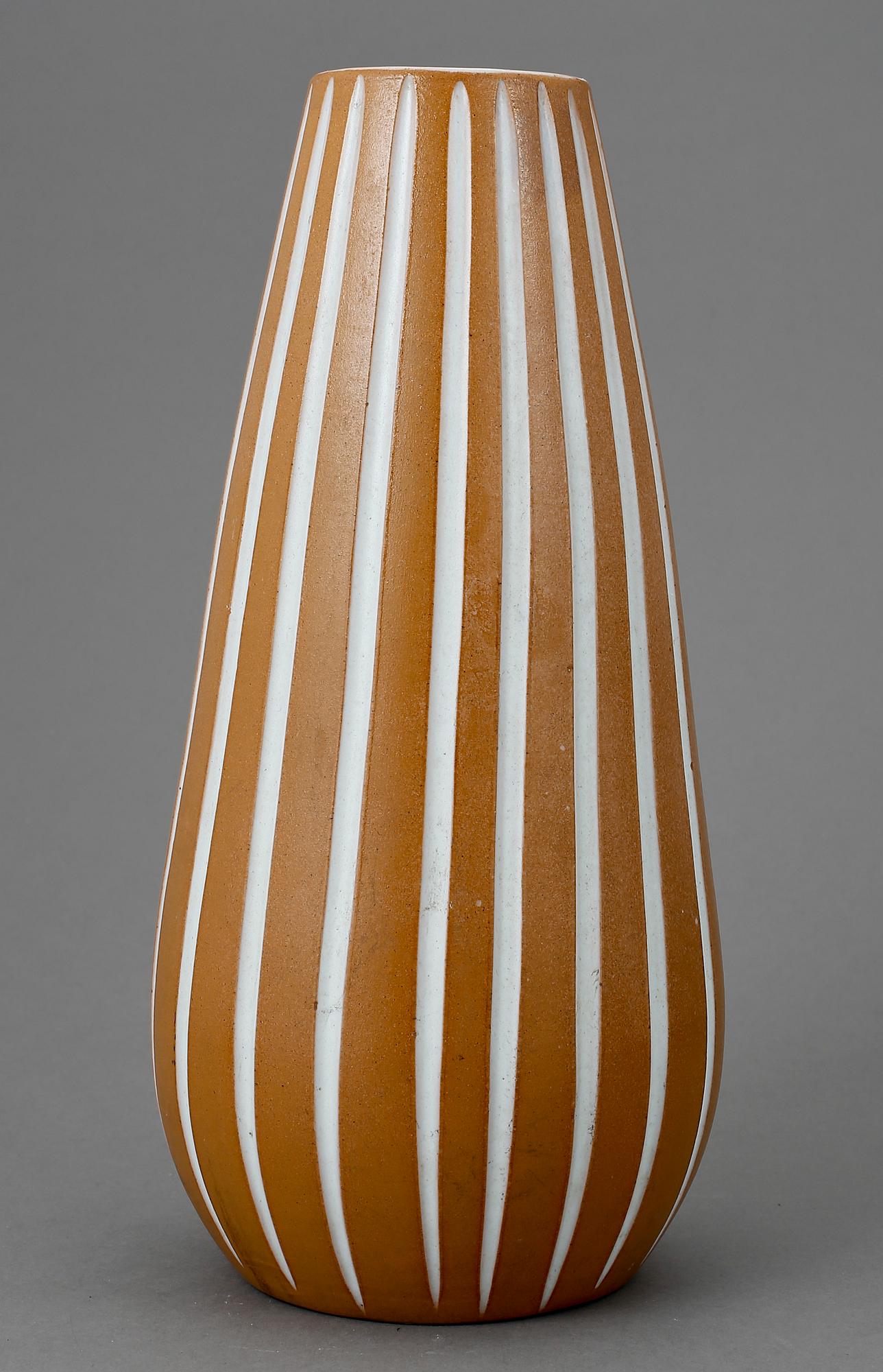 GOLVVAS, stengods, Ingrid Atterberg, Uppsala Ekeby 1950-tal.