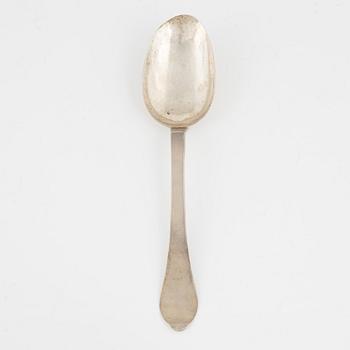 A Swedish 18th century silver spoon, marks of Johan Dragman, Arboga (1701-1746).