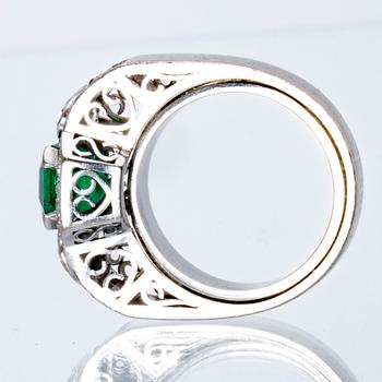 Ring 18K whitegold 1 emerald approx 2 ct and old-cut diamonds approx 1,5 ct, G Dahlgren & Co Malmö 1968.