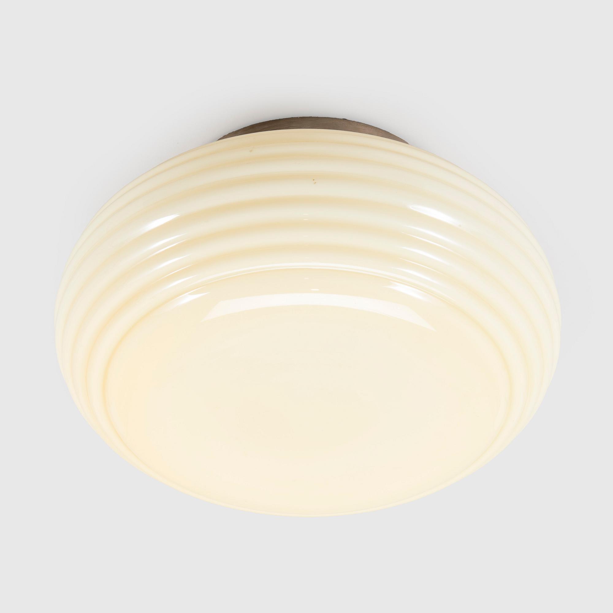 Paavo Tynell, a 1940's '1621' ceiling light for Taito.