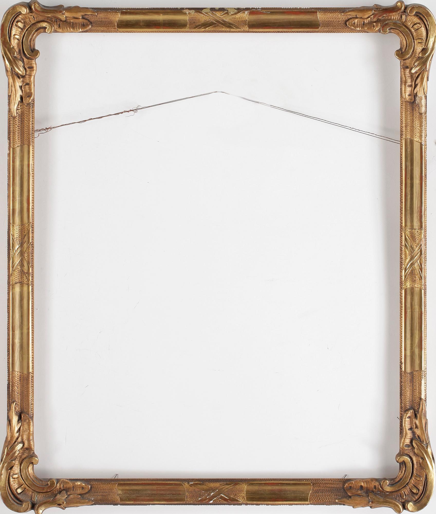 RAM, förgyllt trä. Rokokostil, sekelskifte 1900 eller äldre.