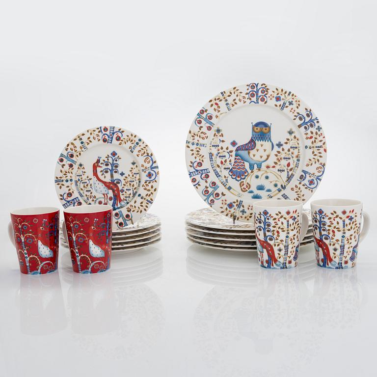 Klaus Haapaniemi, astiaston osia, 16 osaa, posliinia, "Taika", Iittala, 2000-luku.