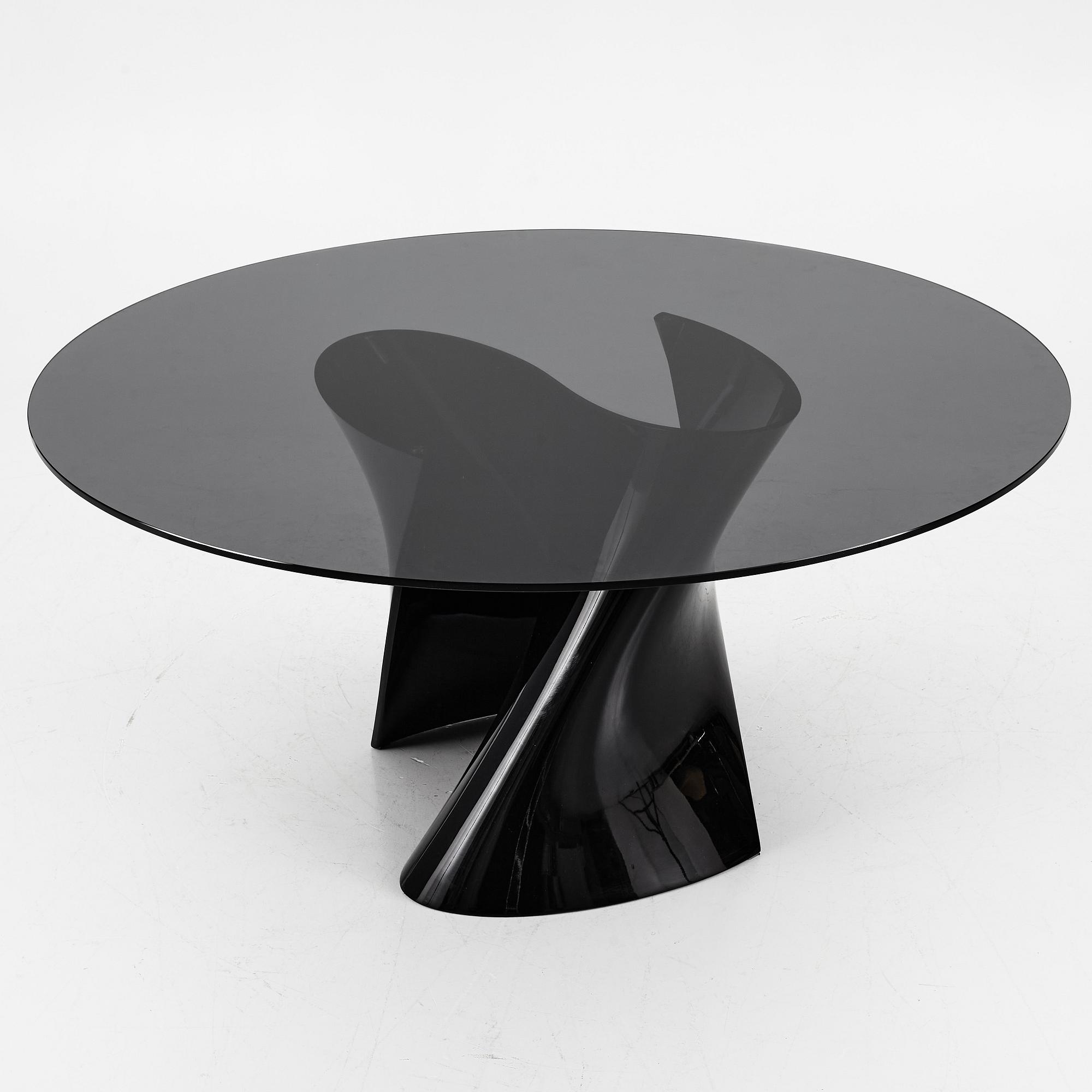 Xavier Lust, matbord, "S Table", MDF Italia.