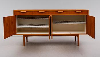 SIDEBOARD, Bertil Fridhagen, Bodafors, 1900-talets andra hälft.