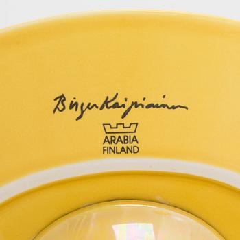 Birger Kaipiainen, jalallinen tarjoilumalja, keramiikkaa, signeerattu Birger Kaipiainen, Arabia Finland.