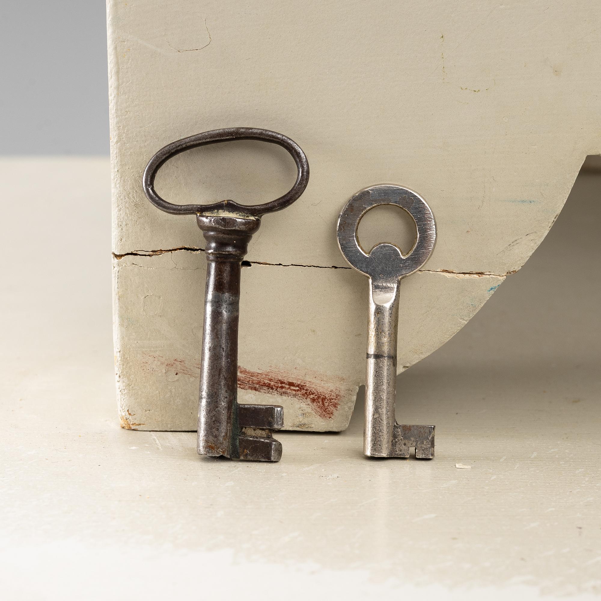 Skåp, omkring 1800.