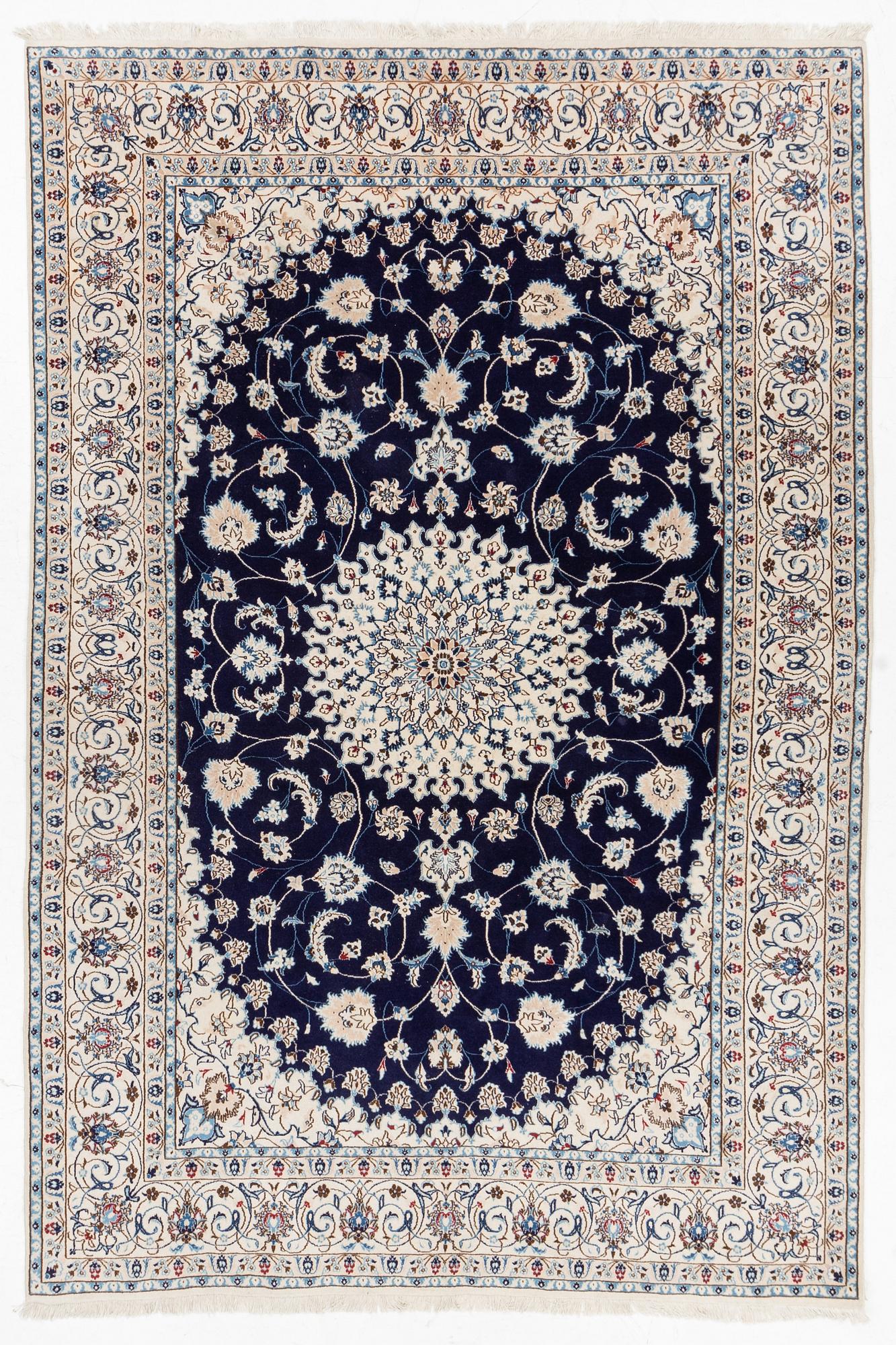 Carpet, Nain, approx. 300 x 200 cm.