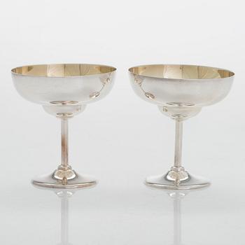 A set of six footed silver bowls, and a 
sweetmeat basket, Kultakeskus, Hämeenlinna 1943 and 1956.