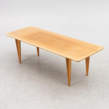A coffee table, second half of the 20th century.