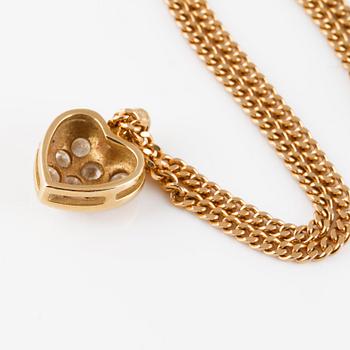 HÄNGE, 18K guld med briljantslipade diamanter. Vikt 9,5 gram.