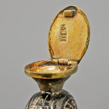 LUKTDOSOR 2 st, silver, trol Danmark, 1700/1800-tal. Vikt 78 g.