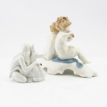 Figurines 5 pcs Hutchenreuther/Rosenthal/Rörstrand mid-20th century porcelain.