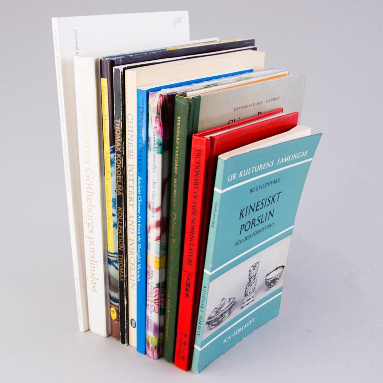 KIRJOJA 10 KPL, Kiinalaista posliinia ja käsityötä.