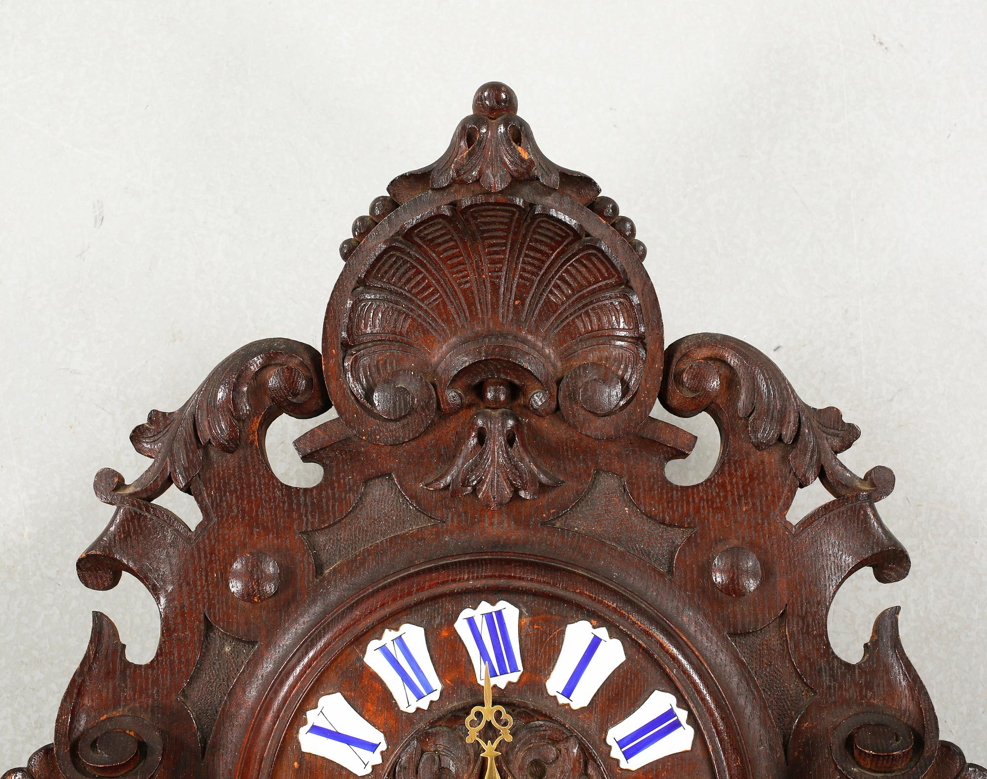 A wall clock, first half of the 20th century.