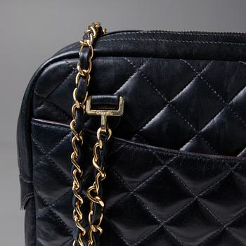AXELREMSVÄSKA, Chanel.