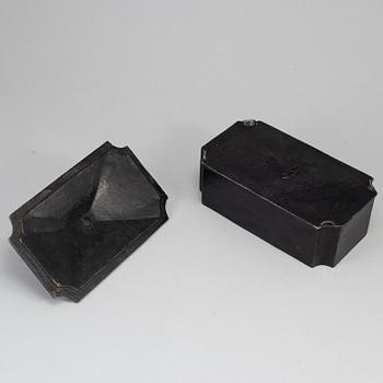An Empire cast iron box, first half of the 19th century.