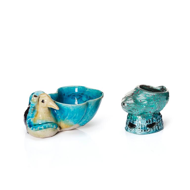 A water dropper and a brush washer, Qing dynasty, 18/19th Century.