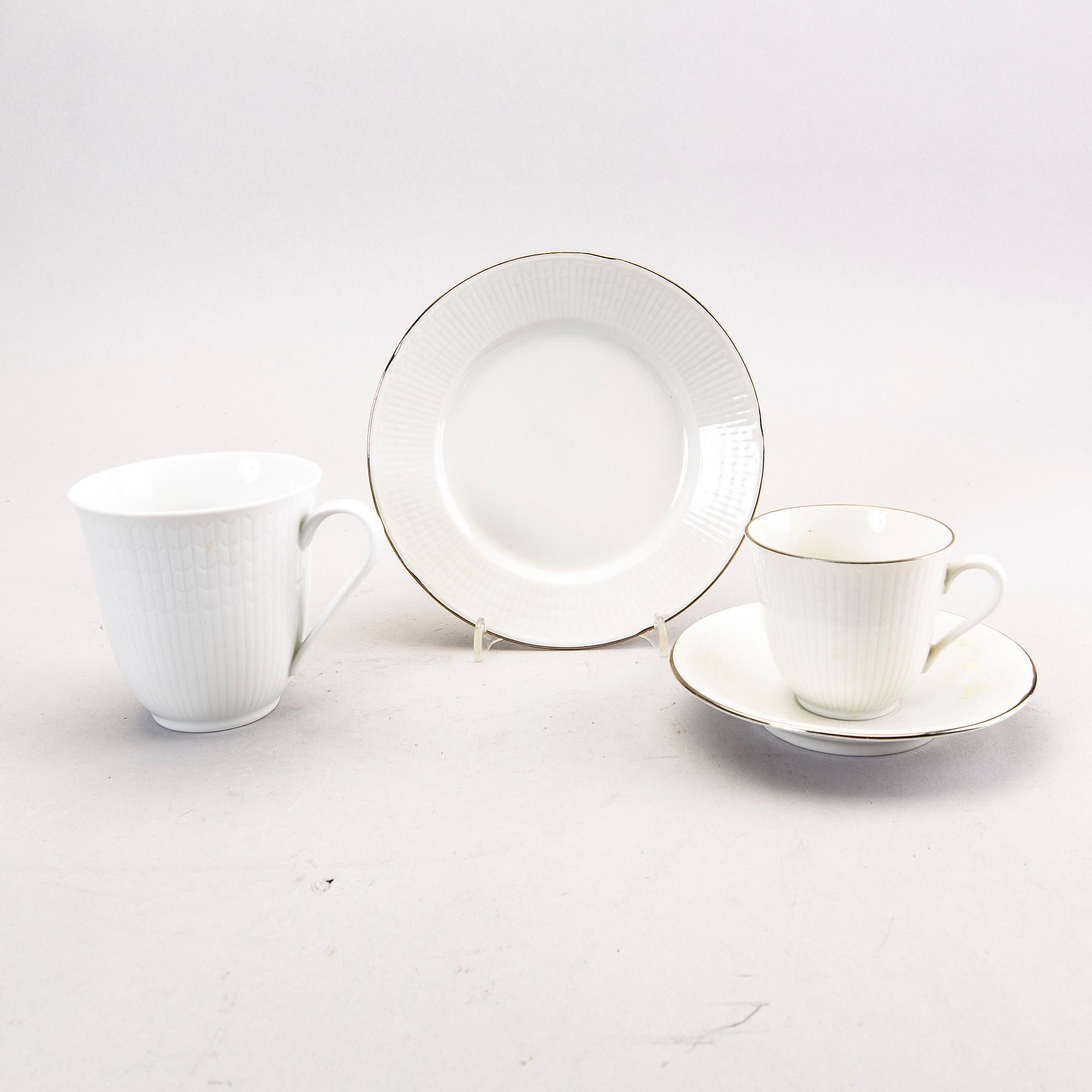 Louise Adelborg, servis 72 dlr "Capitol" Rörstrand porslin.