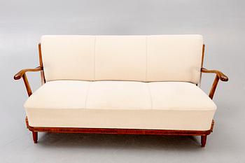 A Svante Skogh 1940s sofa Förenade möbelfabrikerna Linköping.