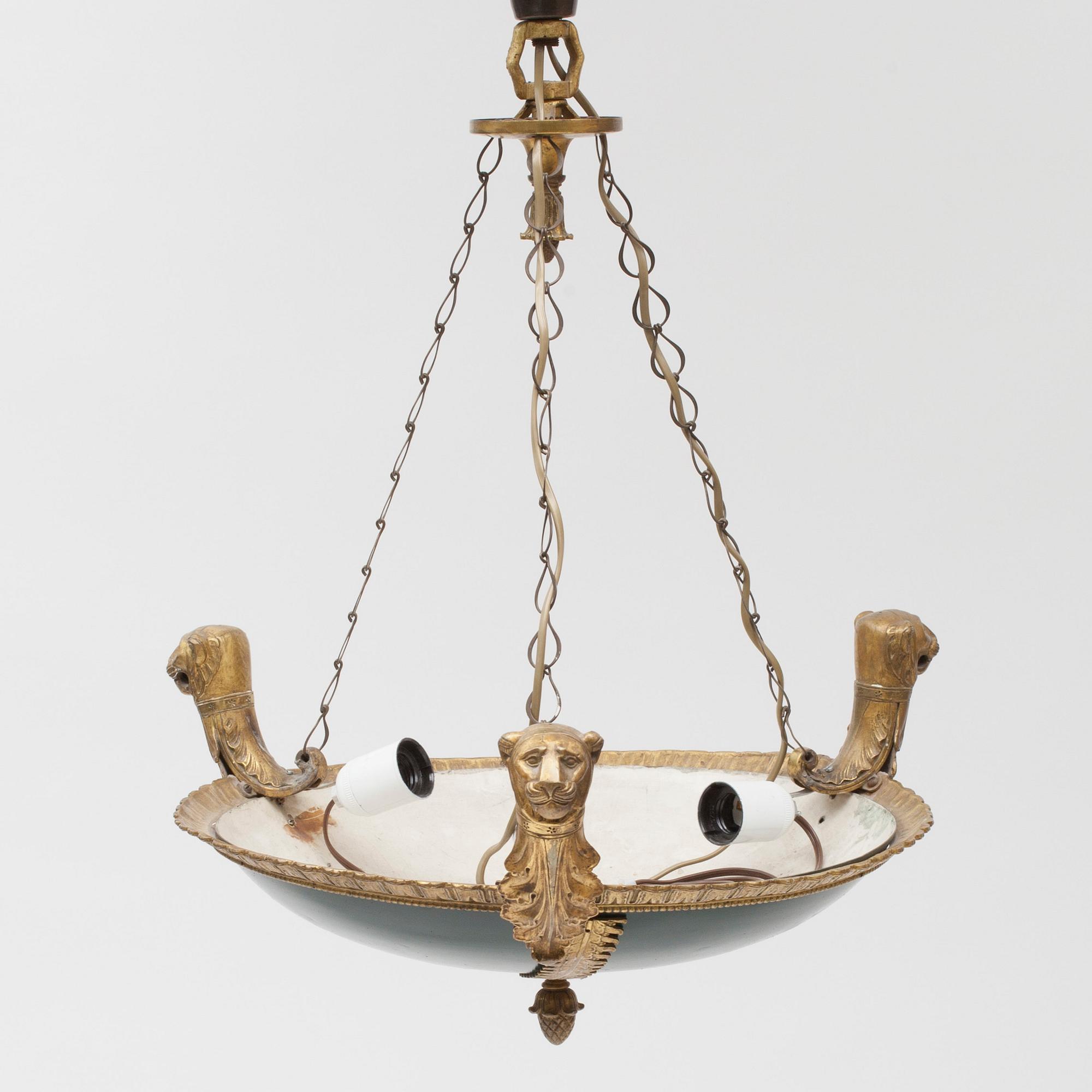 TAKAMPEL, empirestil, 1900-talets början. Höjd ca 65 cm.