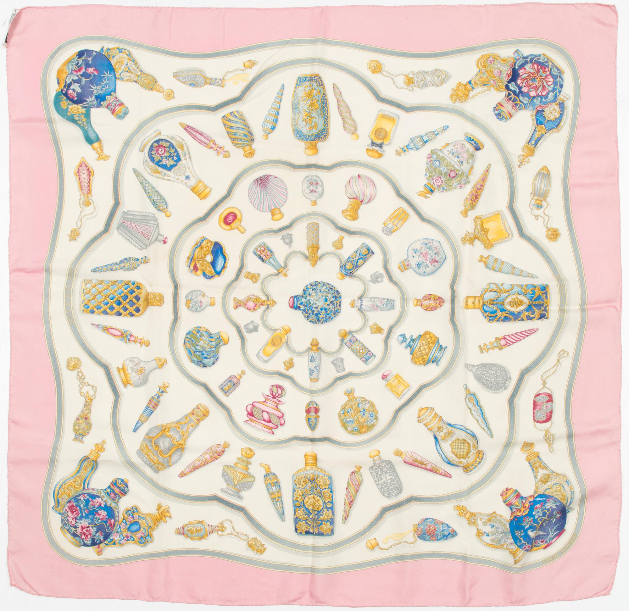 SCARF Qu'Import le Flacon.