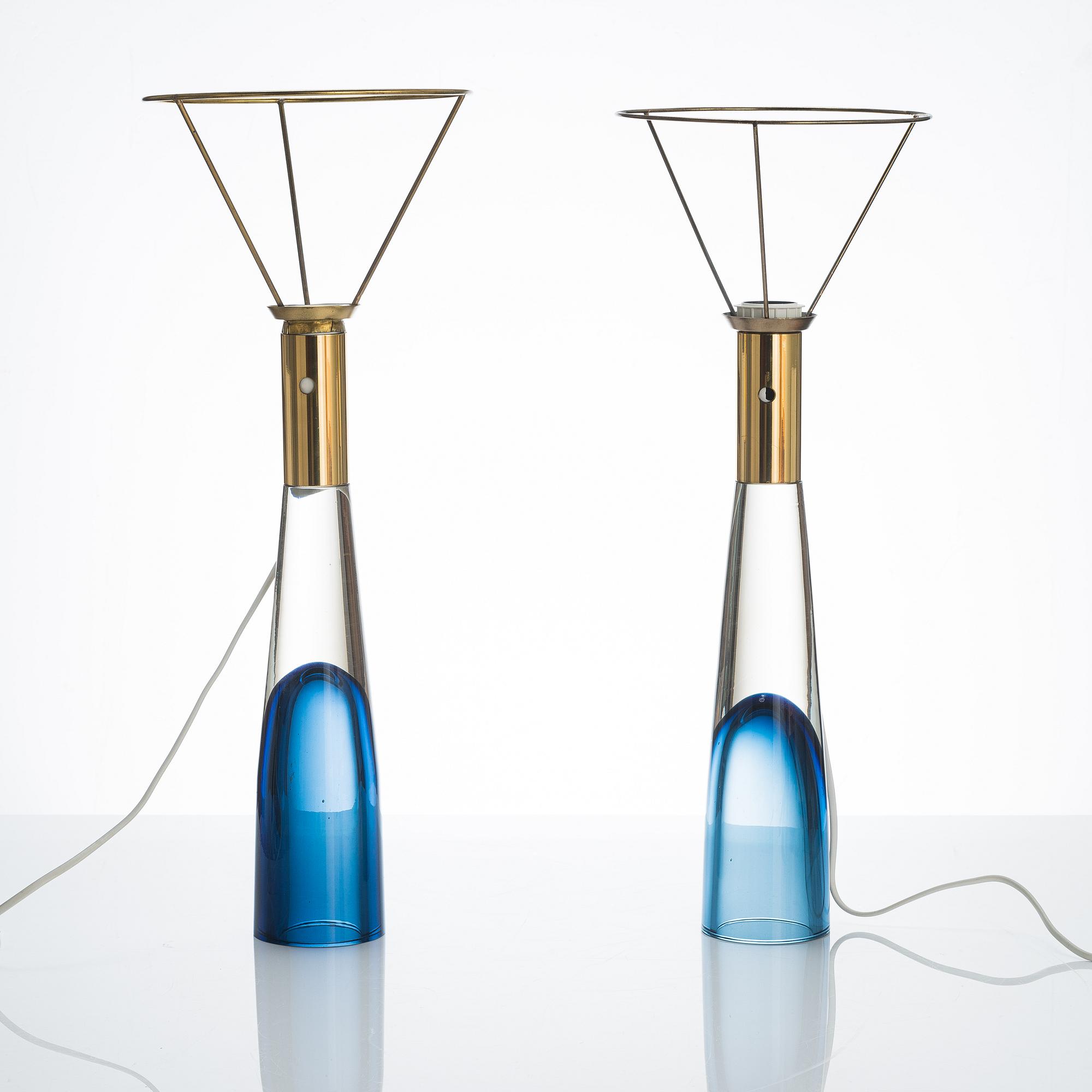 Lisa Johansson-Pape, a pair of mid-20th century '40-014' table lamps for Stockmann Orno.