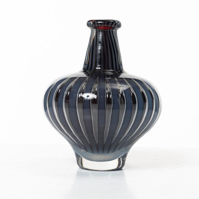 Edvin Öhrström, vase, Ariel Orrefors.