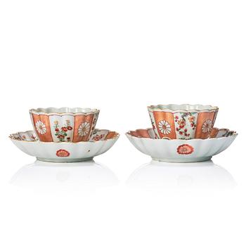 A pair cups with stands, Qing dynasty, Kangxi (1662-1722).