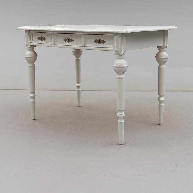 SKRIVBORD, 1800-talets andra hälft.