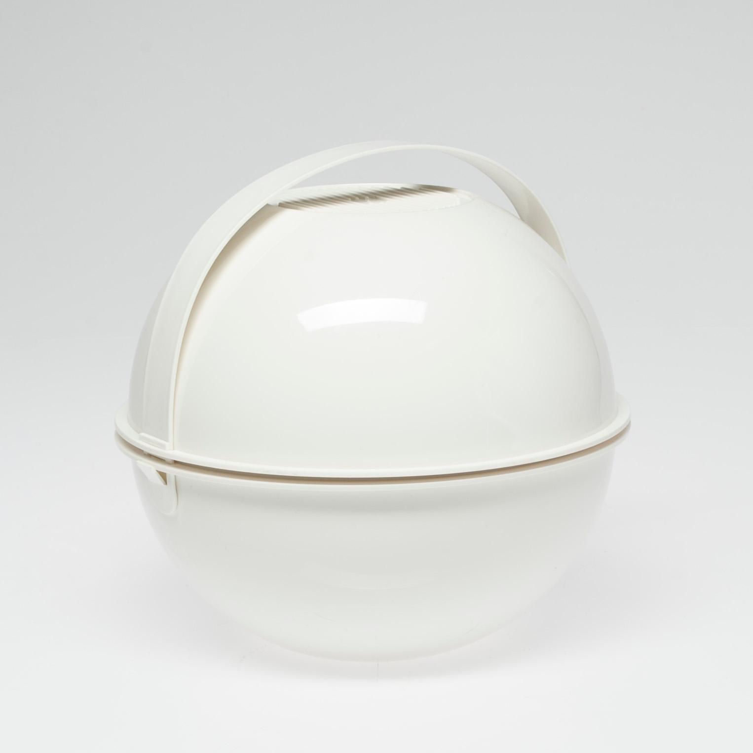 PICKNICKSERVIS, 29 delar, plast, Guzzini per alimenti, Italien, 1970-tal.