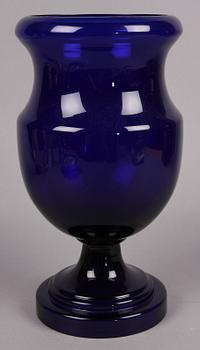 URNA, glas, inköpt på Firma Svenskt Tenn.