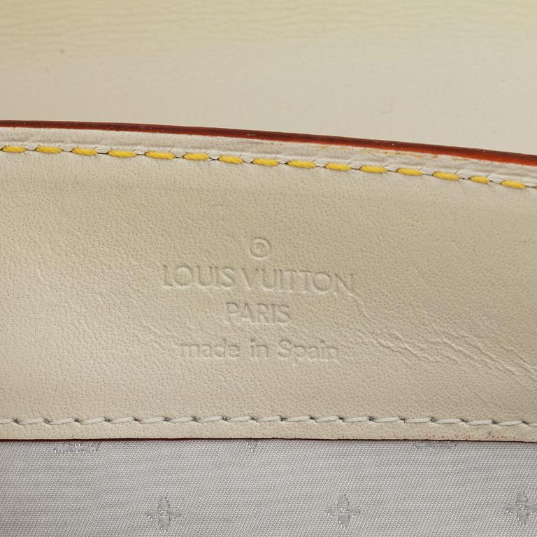 Louis Vuitton, a 'Suhali Le Talentueux blanc' leather bag, 2003.