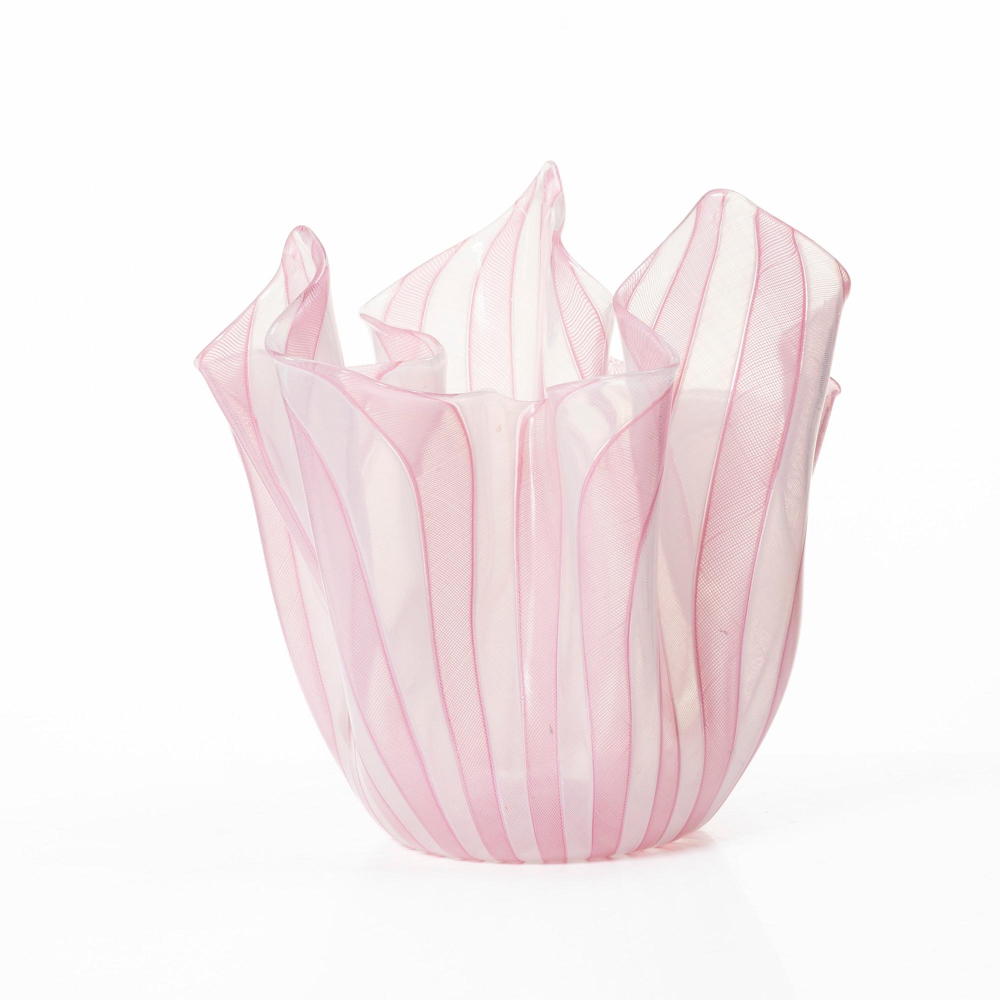 Paolo Venini & Fulvio Bianconi, a 'Fazzoletto' vase, Venini, Murano, Italy.