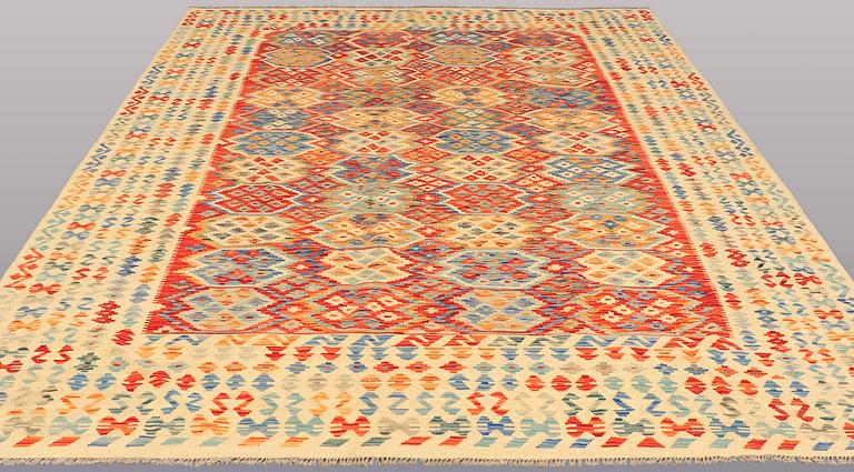 Matto, Kilim, ca 340 x 253 cm.