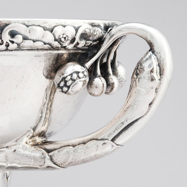 Georg Jensen, an 830/1000 silver jardinère, Copenhagen ca 1915-1919.