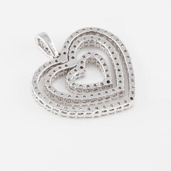 HÄNGE, 18K vitguld med 97 briljantslipade diamanter 1.10 ct. Vikt 4,6 gram.