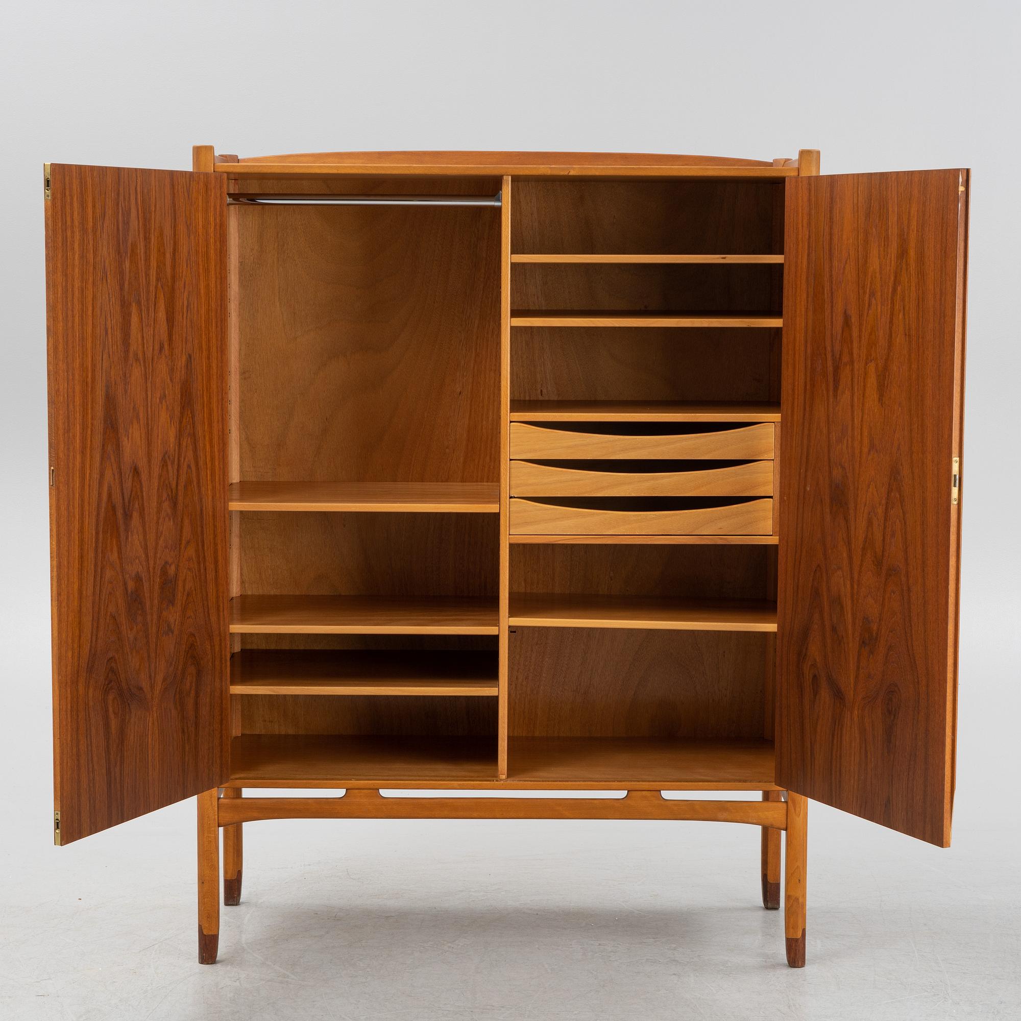 Yngve Ekström, a 'Bangkok' teak cabinet, AB Westbergs Möbler, Tranås, 1950's/60's.