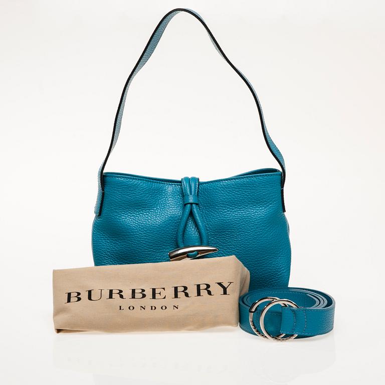 VÄSKA och SKÄRP, Burberry.