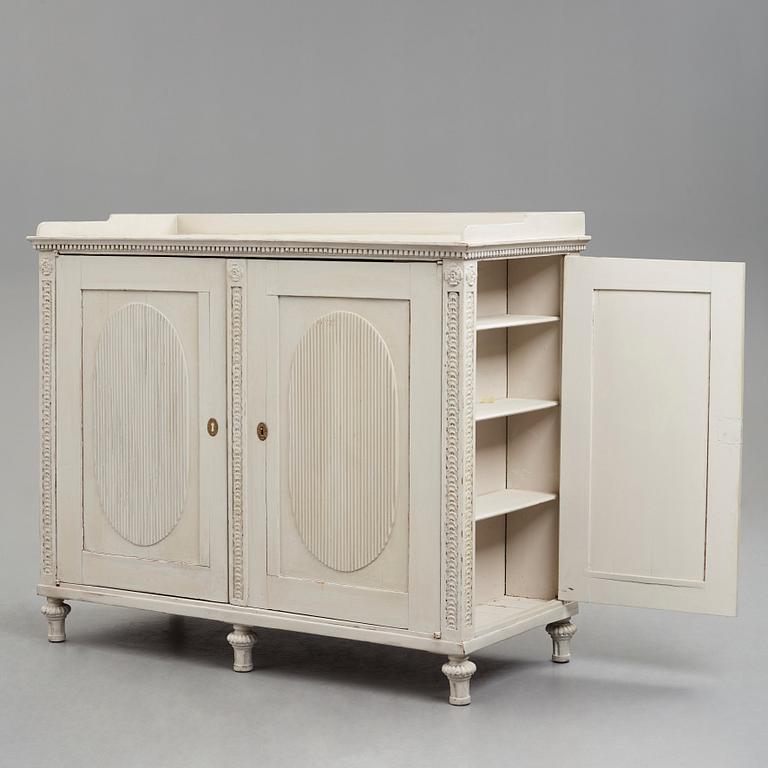 A Gustavian cupboard.