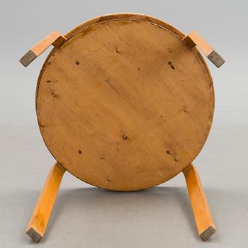 A 1930s 'A70' table for O.Y. Huonekalu- ja Rakennustyötehdas A.B. Finland.