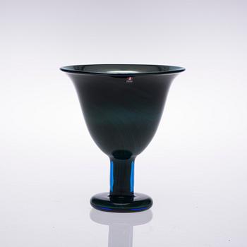 POKAL, glas, signerad O. Toikka, Nuutajärvi, "Maamme laulu 150 v." 207/500, 1998. Pro Arte.