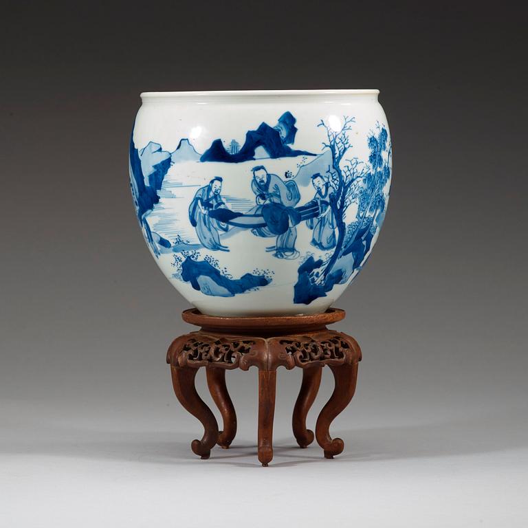 A blue and white pot, Qing dynasty with a Chenghua six character mark, 18th century.