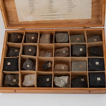 A mineral collection for schools, first half of the 20th century,