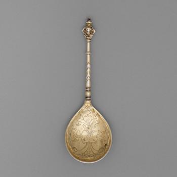 153. A Swedish 17th century silver-gilt spoon, mark of Johan Christophersson, Torshälla (1639-1671).