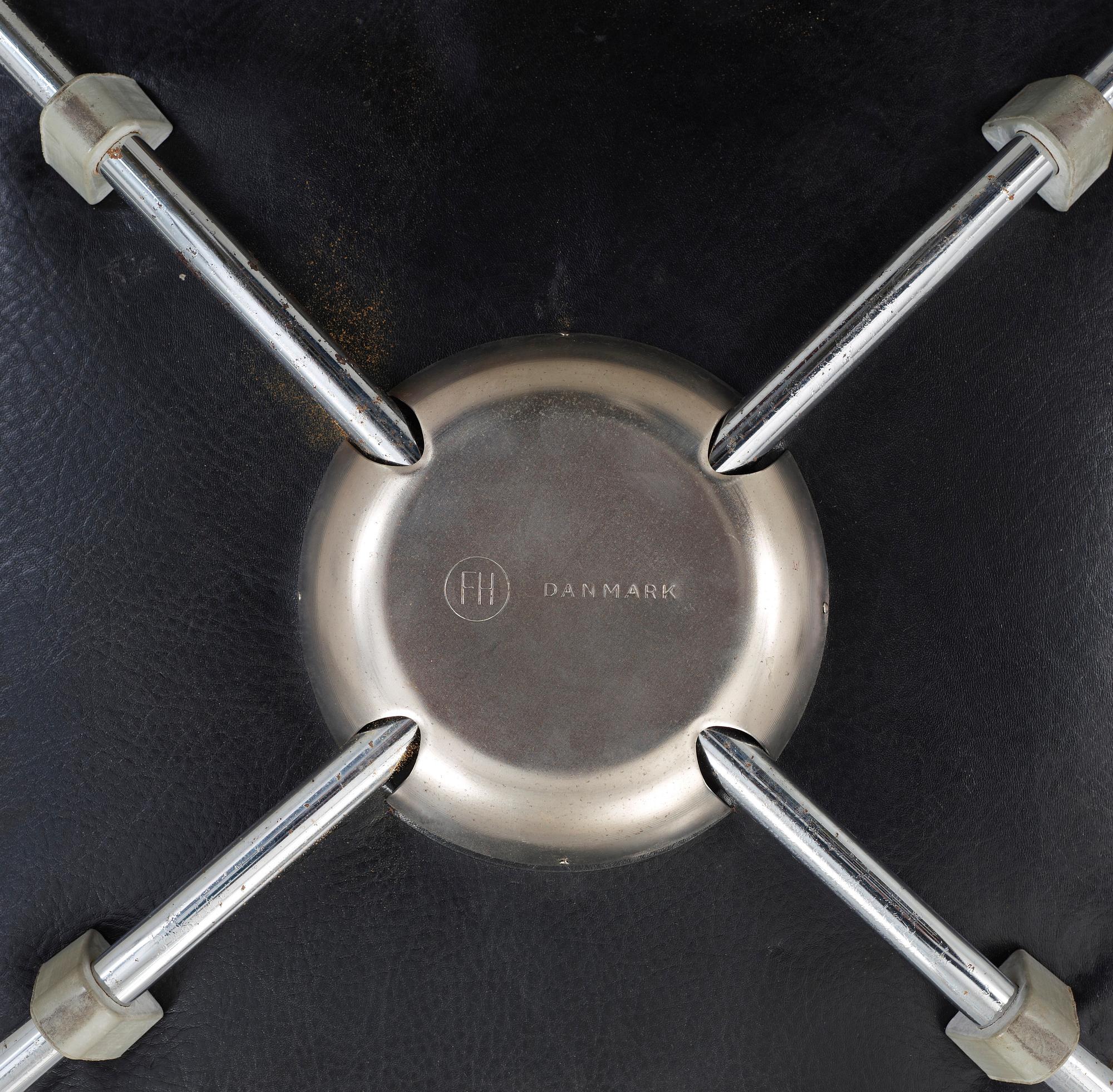 STOL, "Sjuan", Arne Jacobsen, Fritz Hansen, formgiven 1955.