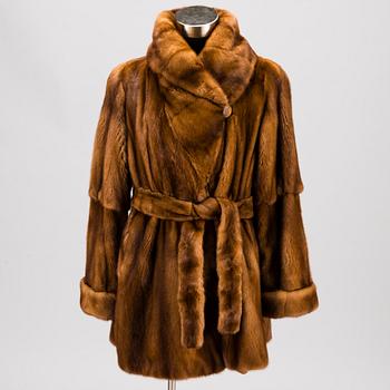 PÄLS av Benjamin Fourrures, Lausanne Geneve.