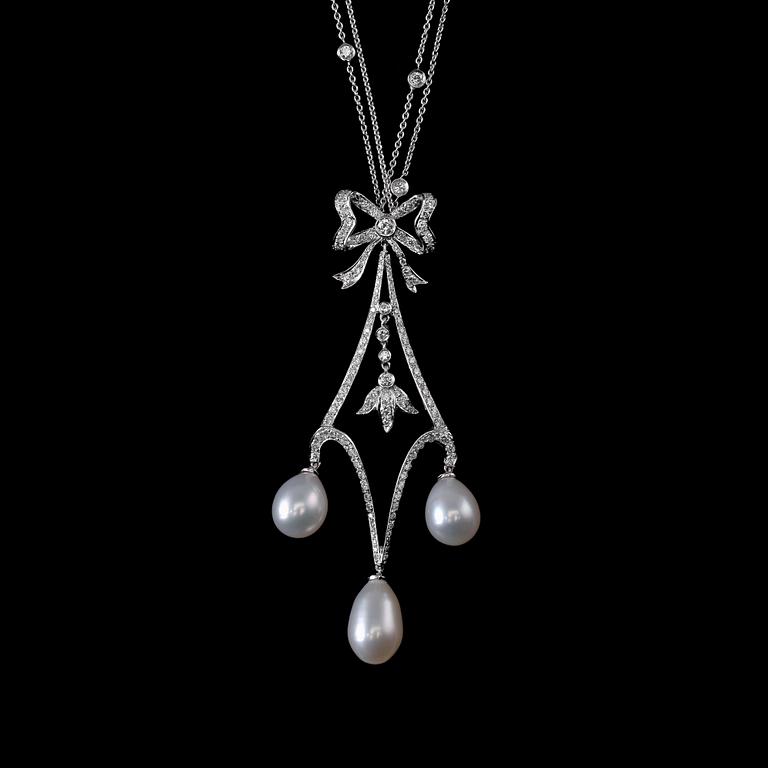 A NECKLACE, brilliant cut diamonds c. 1.85 ct. Cultivated pearls. 18K white gold. Weight 12,7 g.
