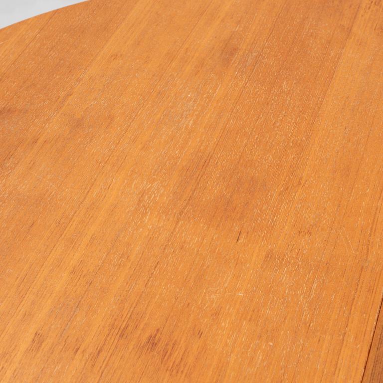 A dining table, second half of the 20th century.