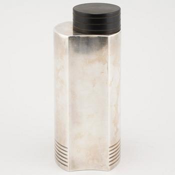 A shaker by Folke Ahrström for GAB in Stockholm from the second half of the 20th century.