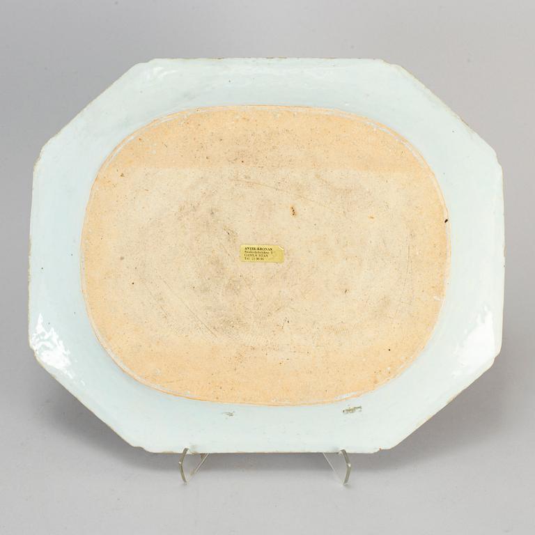 SERVERINGSFAT, kompaniporslin. Qingdynastin, Qianlong (1736-95).